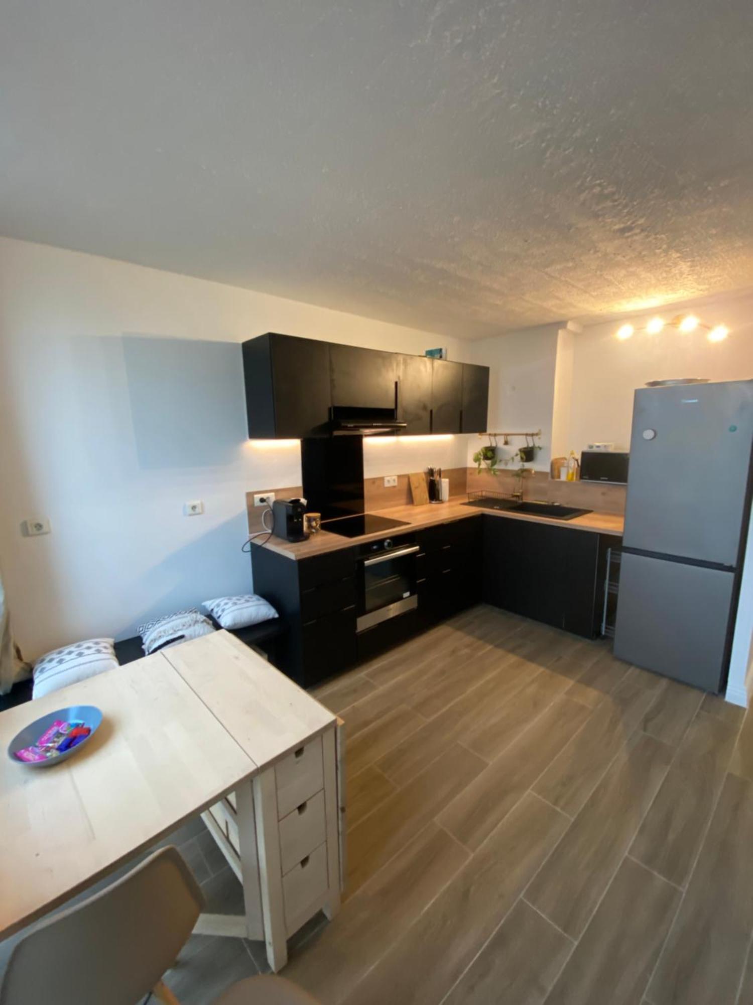 Moderne 2 Proche Paris *