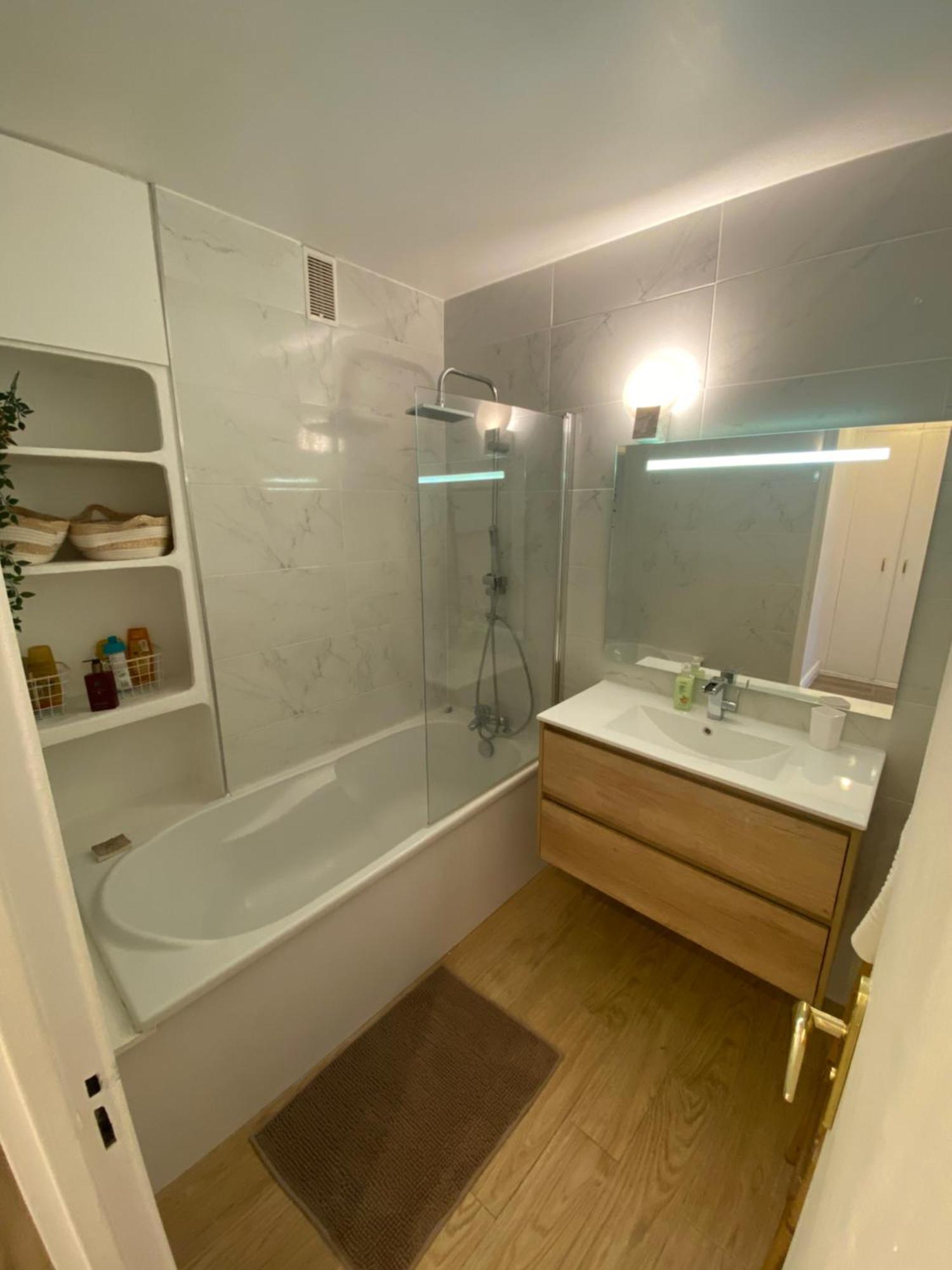 Apartment Moderne 2 Proche Paris *